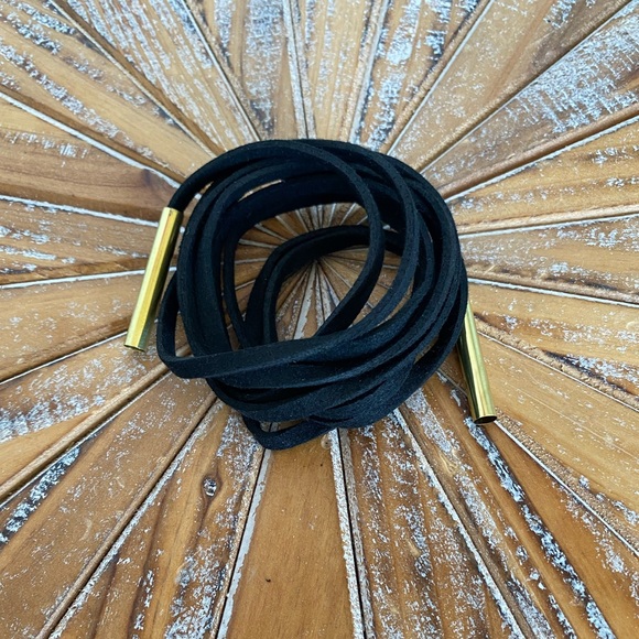 NIP Faux Suede Adjustable Wrap Choker - Picture 5 of 11